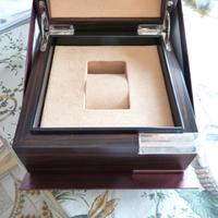 Roger Dubuis porta orologio in legno originale