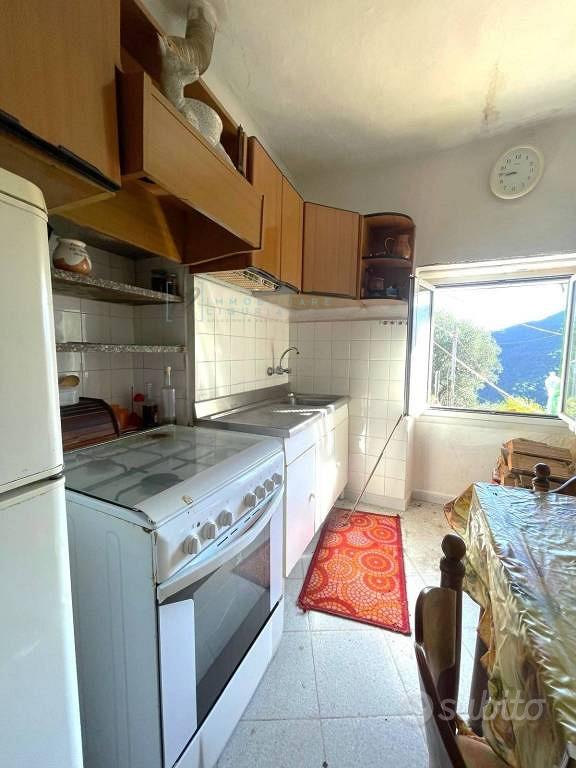 Rustico / Casale di 120 m² con più di 5 locali a P - Altro