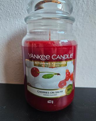 candela profumata yankee candle cherries on snow