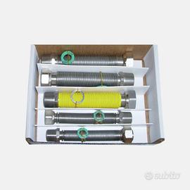 Kit Tubi Flessibili 5 Pezzi Per Caldaia