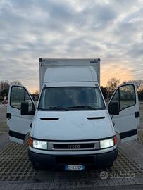 Iveco daily cassone 35C15