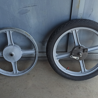 Cerchi in lega di 16 per SI Piaggio