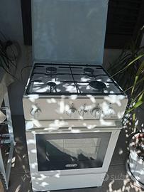 Cucina a gas con forno a gas