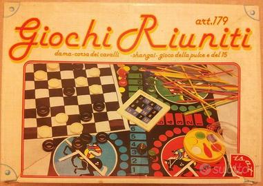 Scatola di vari giochi di societa'