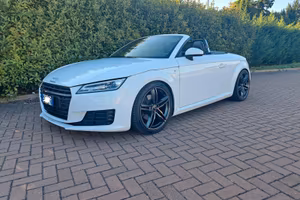 Audi TT Roadster  TFSI Quattro S-Line 
