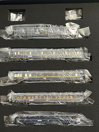 MODELLISMO FERROVIARIO H0 RIVAROSSI HR 4384