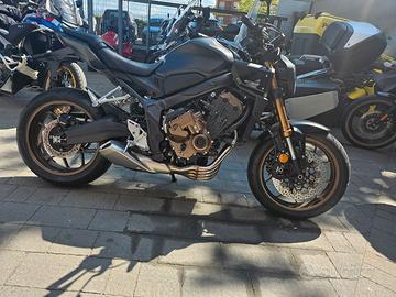 HONDA CB 650 R E-CLUCTH