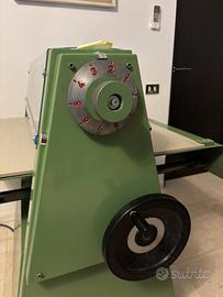 Taglierina taglia-campioni per tessuti