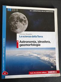 Libri scolastici per liceo 