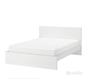 Letto e materasso come nuovi