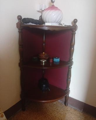 Angoliera arte povera