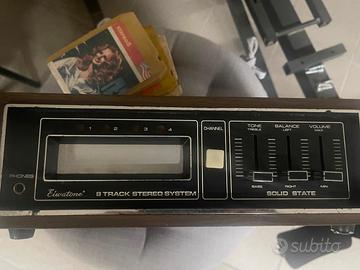 LETTORE VINTAGE AUDIOCASSETTE STEREO 8