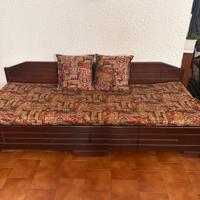 Divano in legno