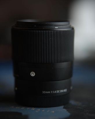 Sigma 30mm f/1.4 DC DN Contemporary