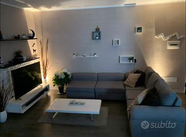 Moderno trivano con posto auto