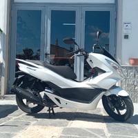 Honda pcx 125 - 2017 soli 259km
