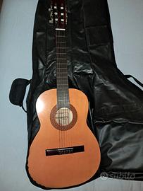 Chitarra 3/4 marca Ferrarotti +leggio e custodia