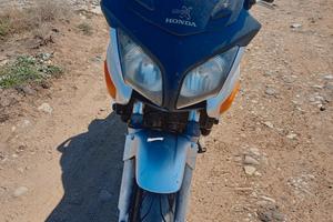 Honda CBF 