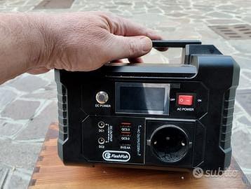 power energy station con pannelli pieghevoli