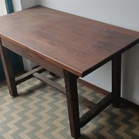 Tavolo in legno massello