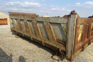 Cassone  Trilaterale Iveco 330/30