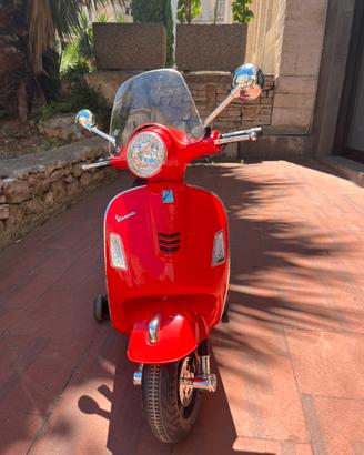 Moto elettrica bambino modello GTS super vespa