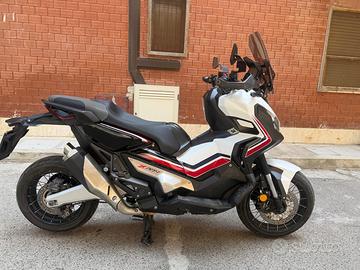 Moto X-ADV