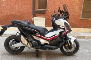 Moto X-ADV