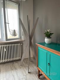 Appendiabiti  da Terra di design