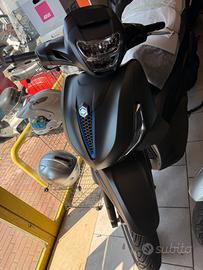 Scooter Beverly 400 S