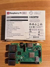 RASPBERRY Pi 3b+ con Kit di raffredd.+ contenitore