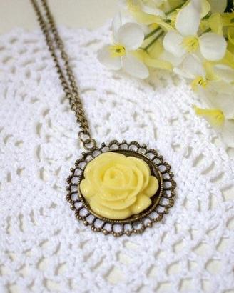 Collana Medaglione Rosa Incantata Disney