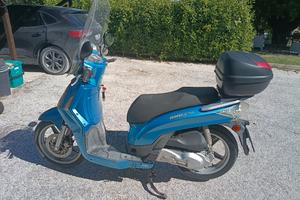 scooter Kymco 200