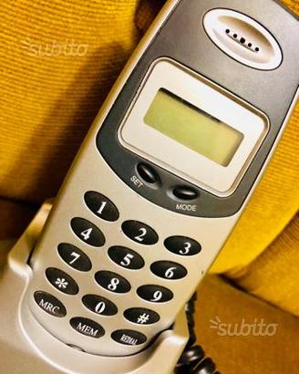 Telefono fisso con base,cavo spina,e batterie