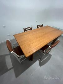 Tavolo  in legno