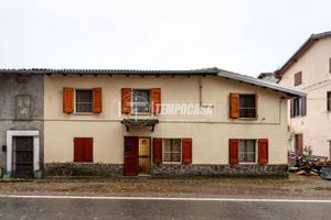 PORZIONE DI CASA TERRACIELO A ZOCCA