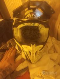 Casco da cross airoh
