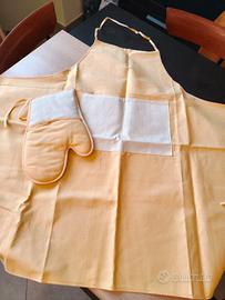 Set cucina da ricamare DMC: grembiule e guantone