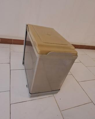 Pattumiera estraibile