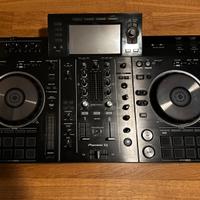 Pioneer XDJ-RX2 con borsa rigida