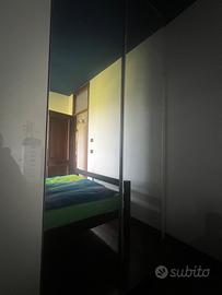 Armadio a due ante specchio