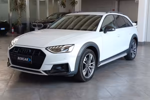 Audi A4 Allroad 40 2.0 tdi mhev Identity Contrast