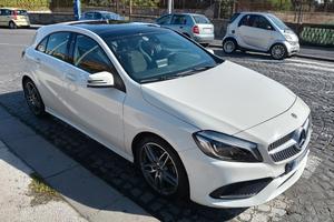 MERCEDES-BENZ A 180 Automatic Premium
