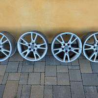 4 Cerchi Audi 17” originali, coprimozzo e sacche
