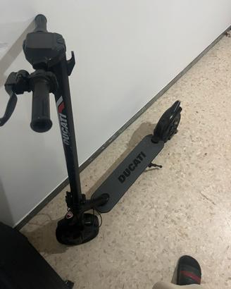 Monopattino elettrico, Ducati pro due plus
