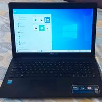 Portatile Asus Intel perfetto. Come nuovo.