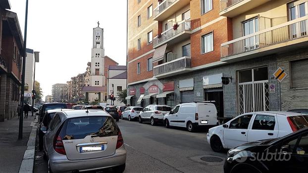 NEGOZIO A TORINO