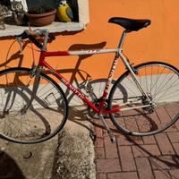 Bici da corsa Benotto con cambio shimano