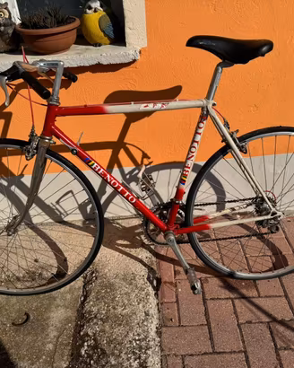 Bici da corsa Benotto con cambio shimano