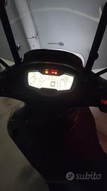 Piaggio Beverly 300 - 2023